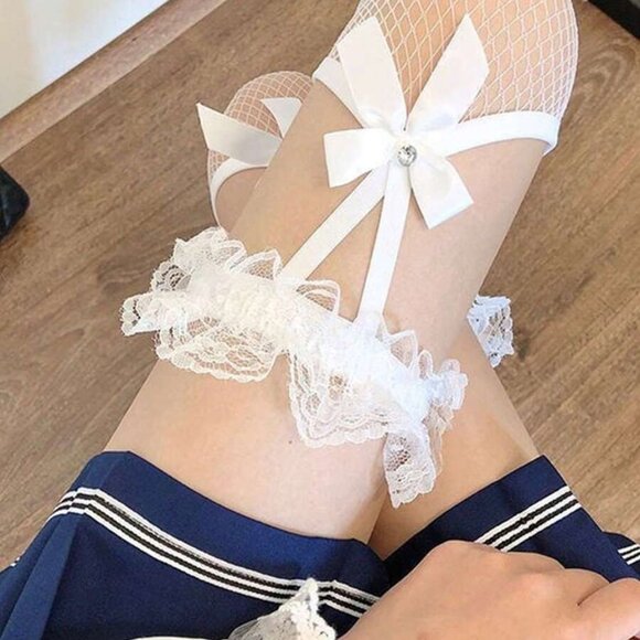 Womens Lace Garter Belt, White Sheer Stockings, Fishnet Lace Suspender Stockings - Picture 4 of 4